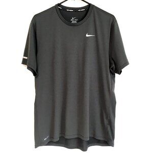 Nike Men's Dark Gray T-Shirt Size Large